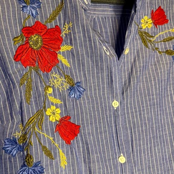Loft M Button Blue Shirt Floral Embroidered Stripe Chambray Flaired Long Sleeve - Picture 4 of 7